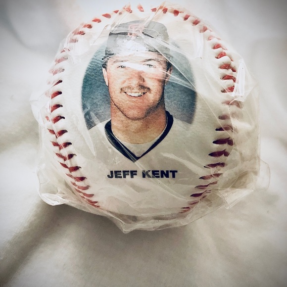SF Giants Jeff Kent 1997 game signed baseball - Picture 3 of 5